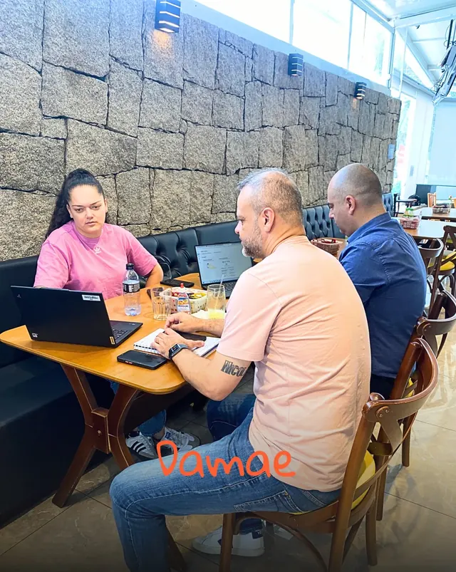 Café expresso servido na Damae